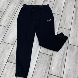 Reebok woman’s sweatpants size M